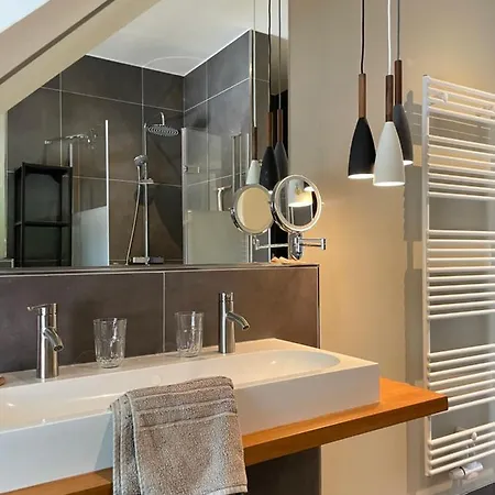 Luxus Lindenhof * Zetel