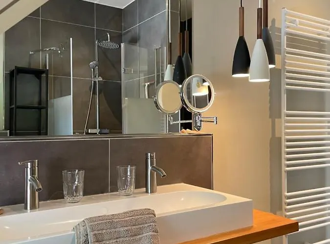 Luxus Lindenhof * Zetel